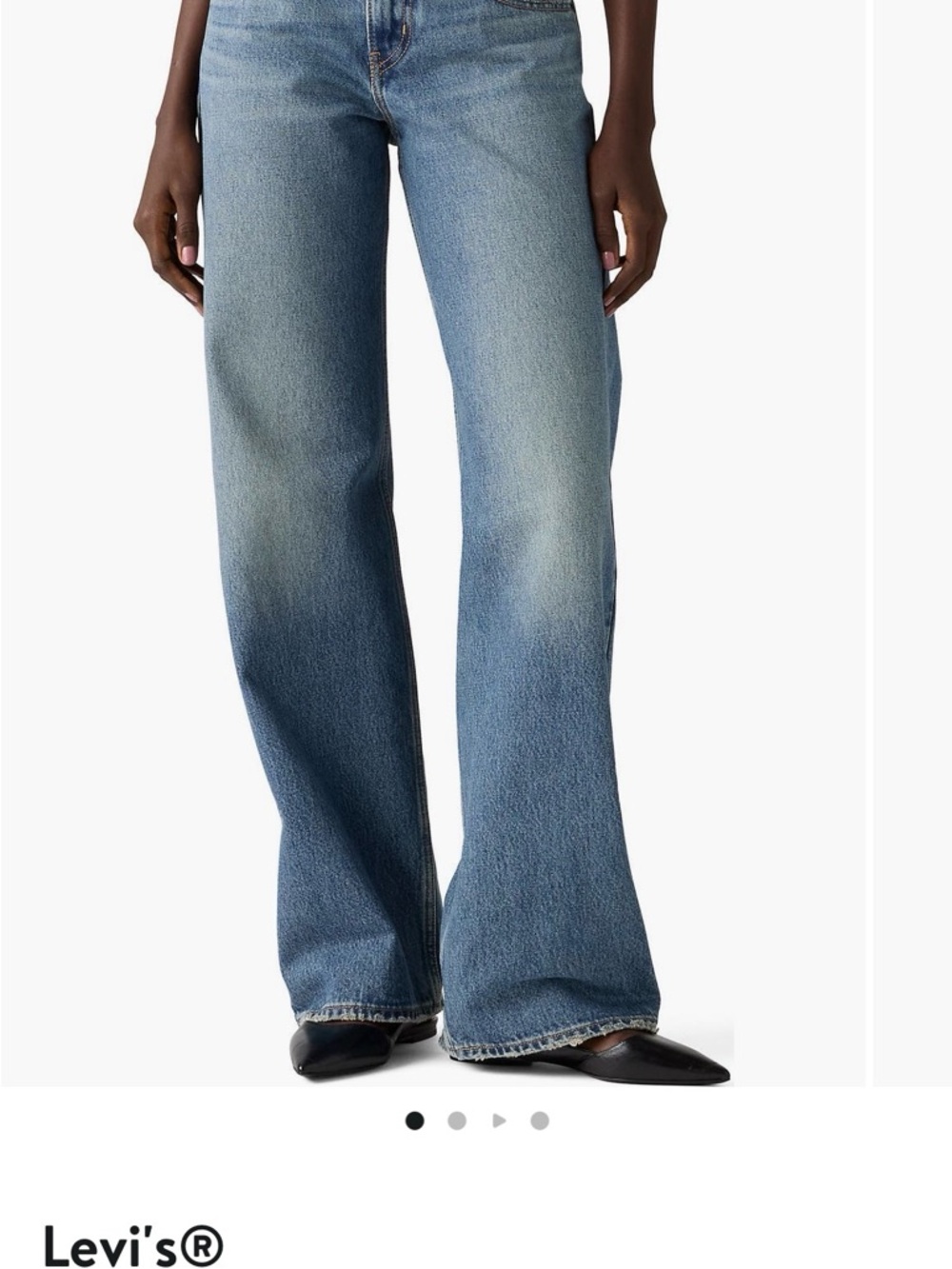 Levi's Women's Low Loose Jeans - Medium wash 25x32